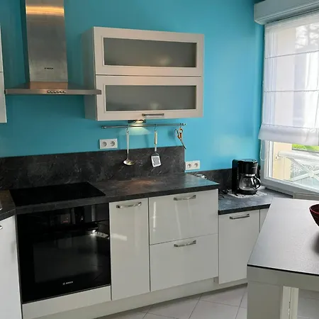 Apartment Moderne Pres De La Et Du Centre - 2 Chambres, Balcon, Parking, Animaux Acceptes - Fr-1-487-363 Cabourg