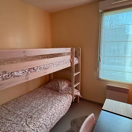 Moderne Pres De La Et Du Centre - 2 Chambres, Balcon, Parking, Animaux Acceptes - Fr-1-487-363 Διαμέρισμα *