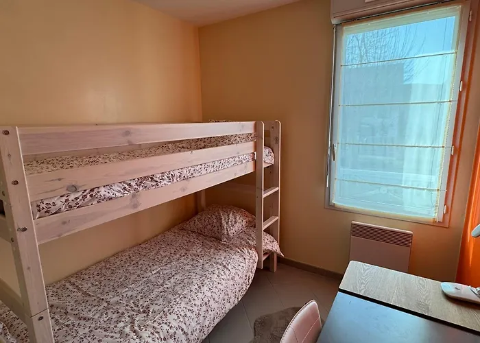 Moderne Pres De La Et Du Centre - 2 Chambres, Balcon, Parking, Animaux Acceptes - Fr-1-487-363 公寓 *